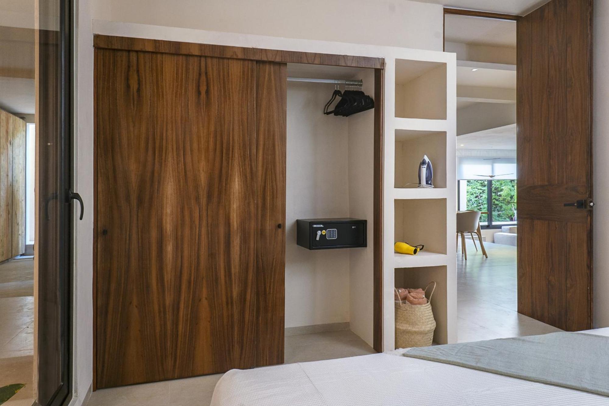 Ikana Puerto Aventuras Golf Getaway Exterior photo