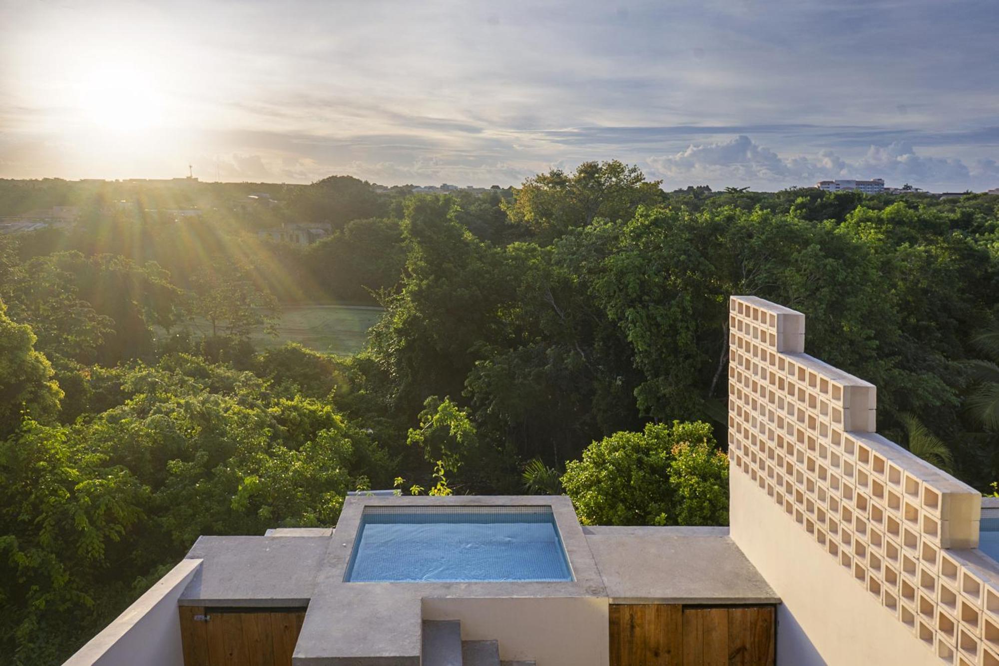 Ikana Puerto Aventuras Golf Getaway Exterior photo